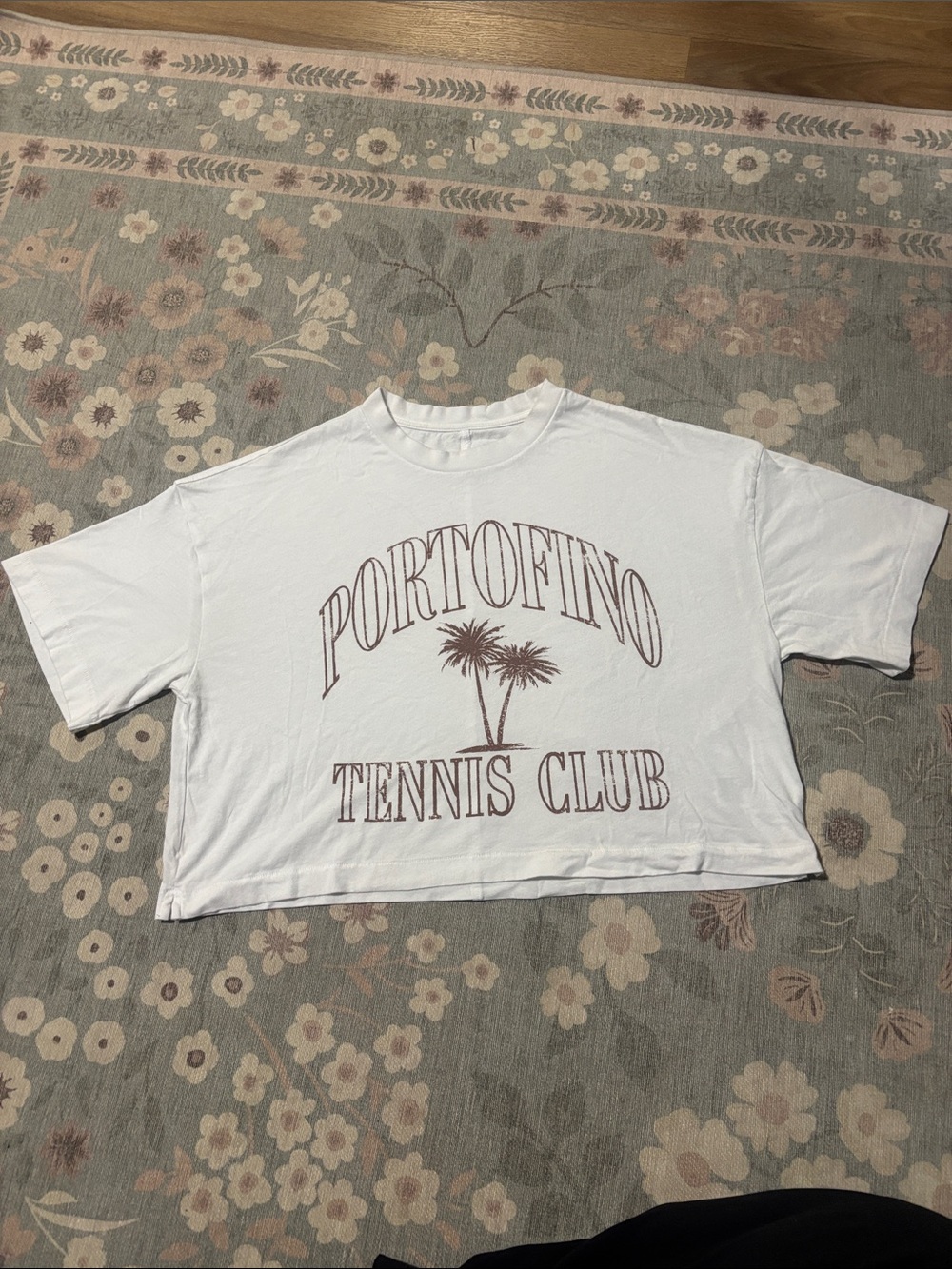 American Eagle Outfitters White Portofino Tennis Club Crop Tee